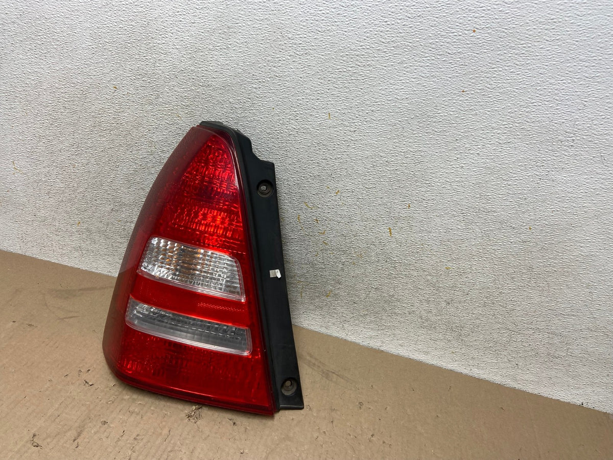 2003 2004 2005 Subaru Forester Left Driver Lh Side Tail Light AH6940 LK2