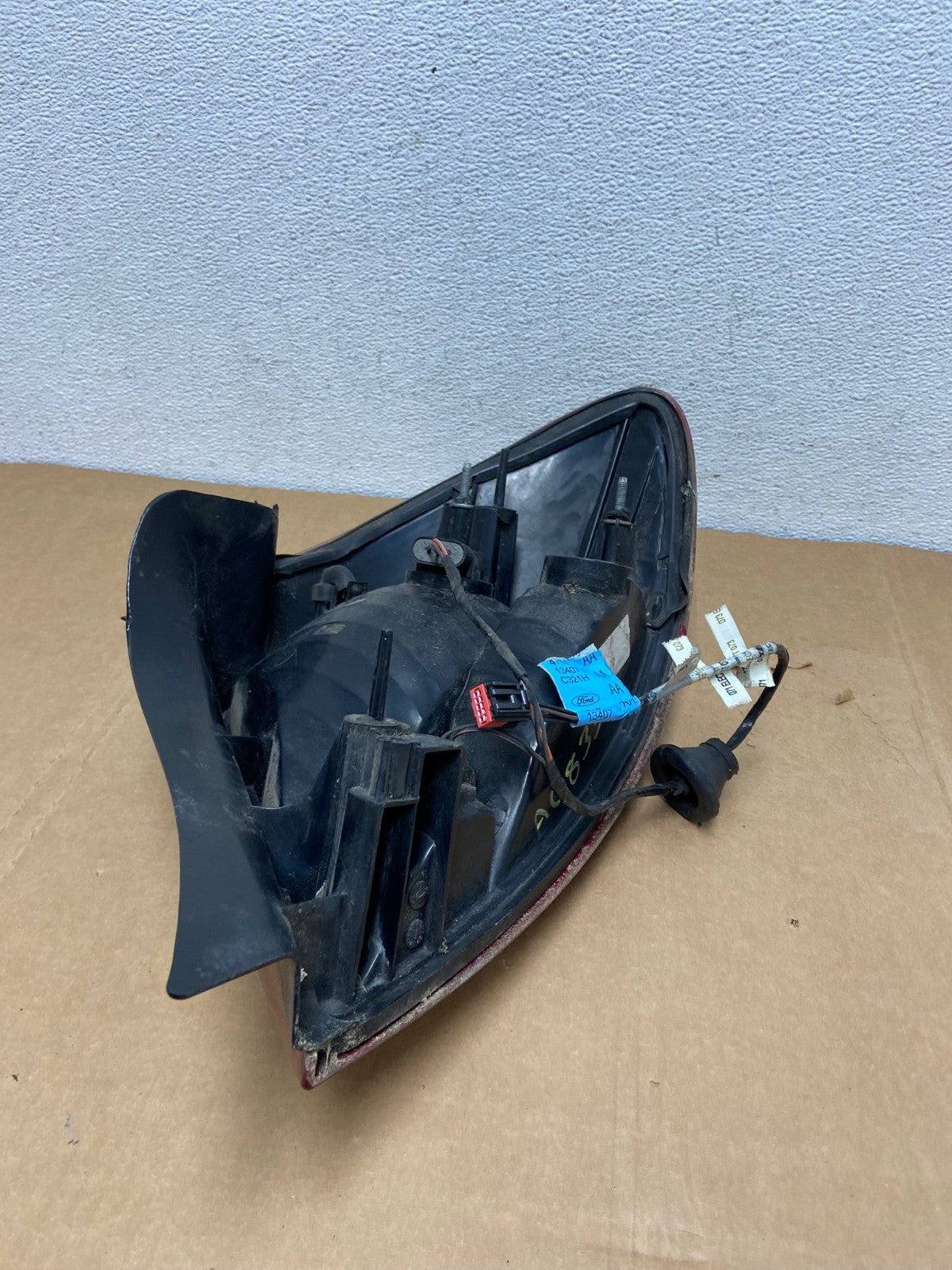 2004 2005 2006 2007 Ford Taurus Left Driver LH Side Tail Light AC8351 LK7