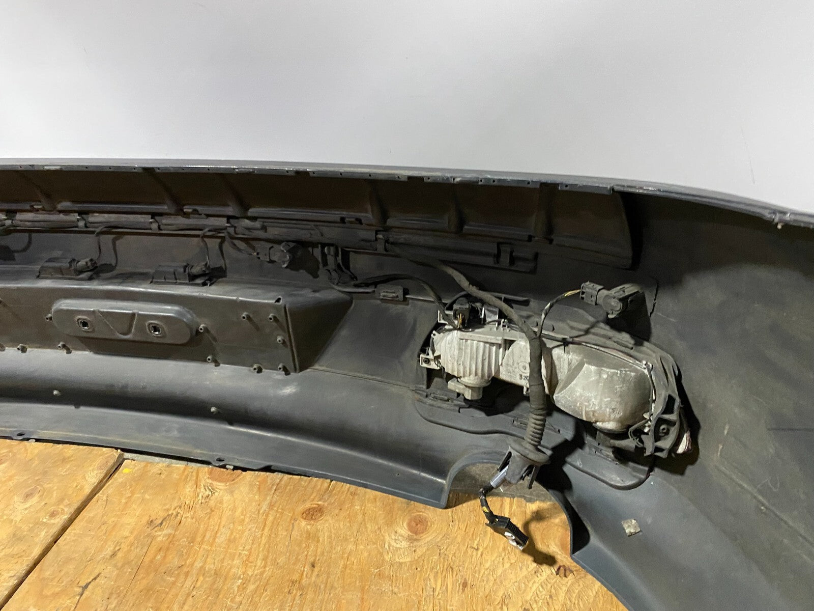 2004 to 2007 BMW 6-Series Rear Bumper Cover With Sensors Holes L134011