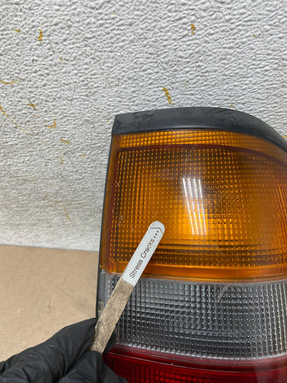 1996 - 1998 Nissan Pathfinder Right Passenger RH Side Tail light AH6864 LK5
