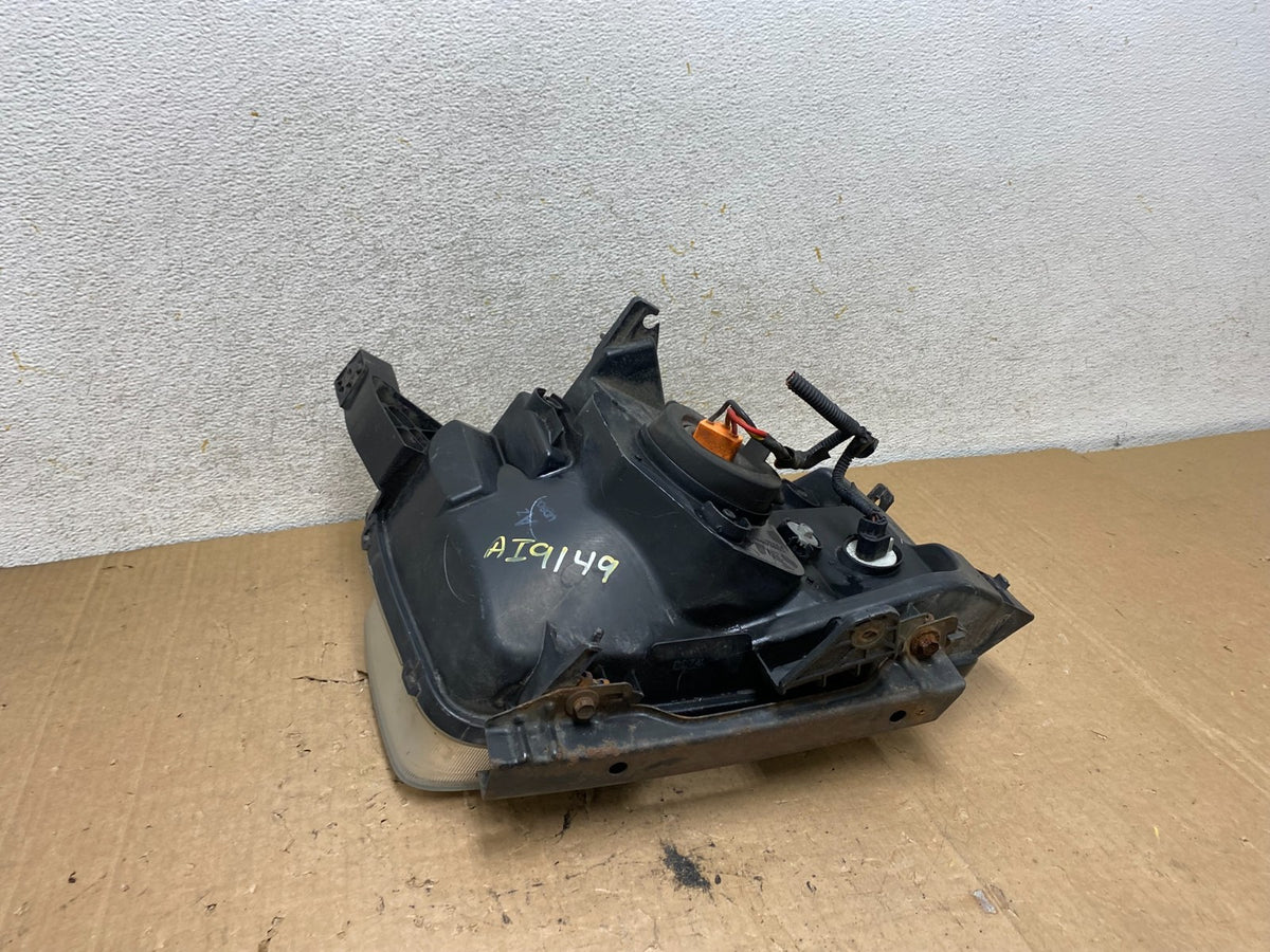 2003 to 2006 Honda Element Left Driver Lh Side Headlight AI9149 DW5