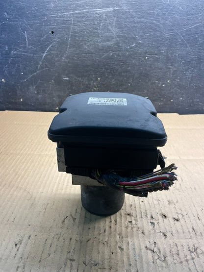 2007 to 2013 BMW X5 E70 ABS Anti-Lock Brake Pump Module OEM x8785 DG2