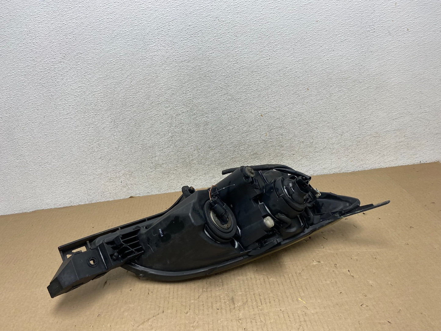 2004 to 2009 Mazda 3 Hatchback Left Driver LH Side Headlight AG5932 DW5