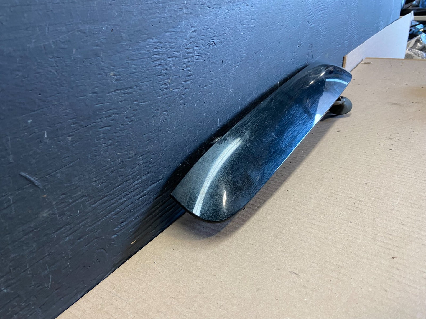 2008-2012 Buick Enclave Trunk Lid Finish Panel Moulding w/ Camera E8497 DG12