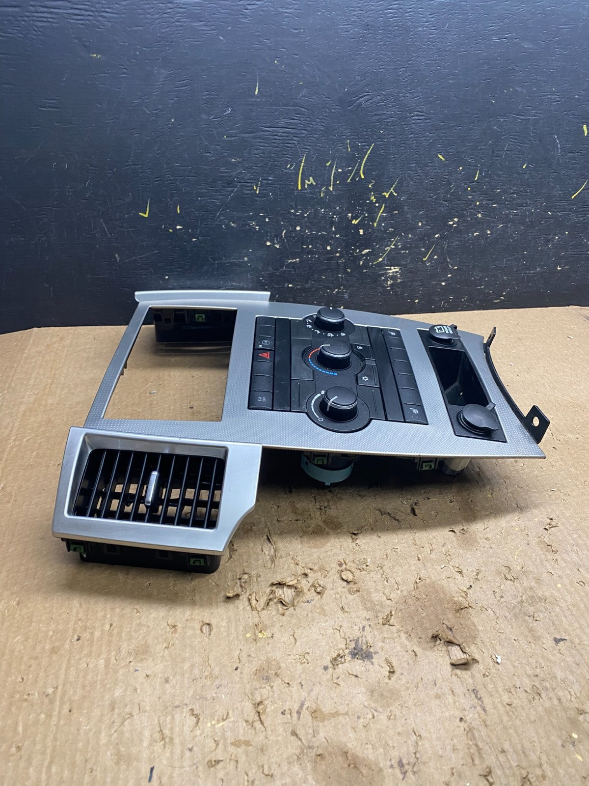 2008 2009 2010 Jeep Grand Cherokee A/C Climate Control Bezel Z7313 DG1