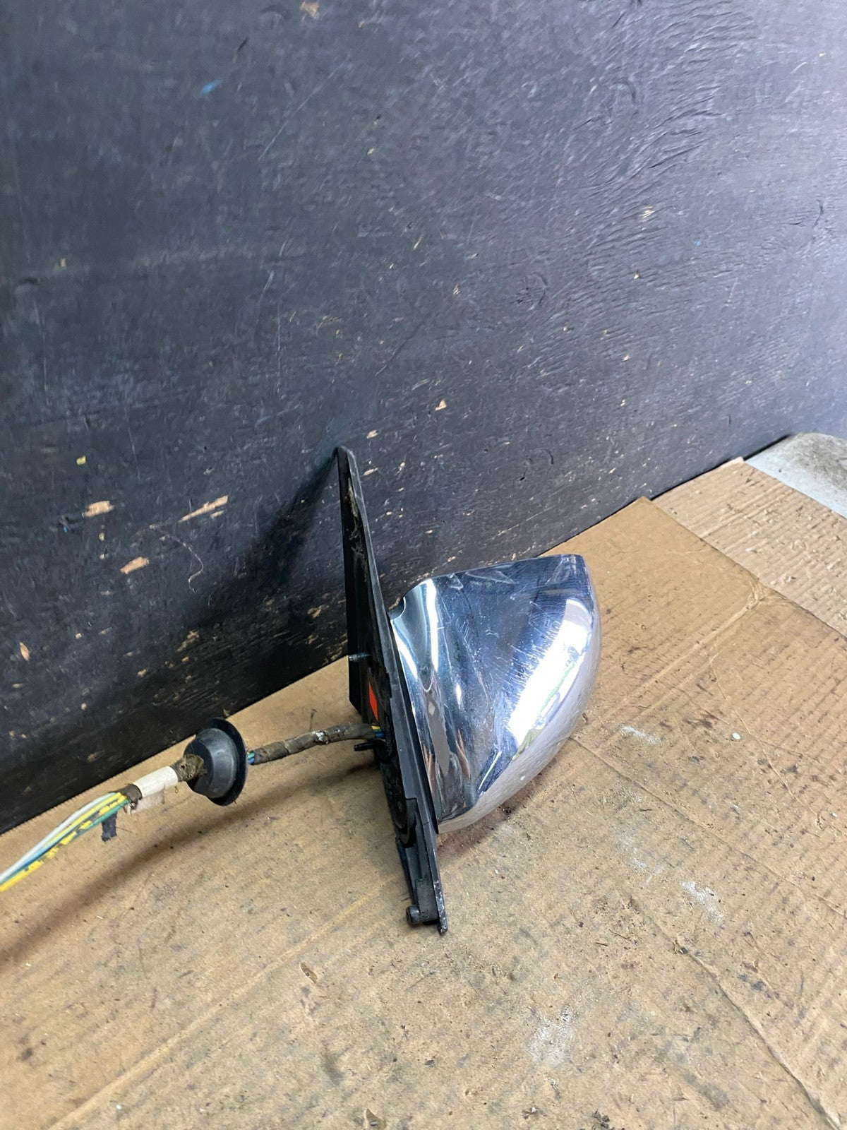 1988 to 1992 Chrysler New Yorker Left Driver View Door Mirror Oem Q9796 DG2