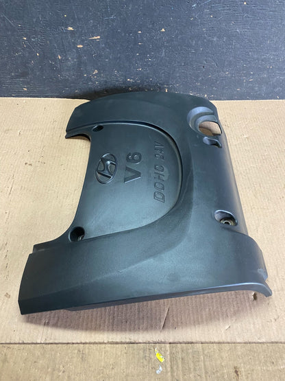 2002 to 2005 Hyundai Sonata 2.4L Engine Trim Cover OEM O7832 DG3
