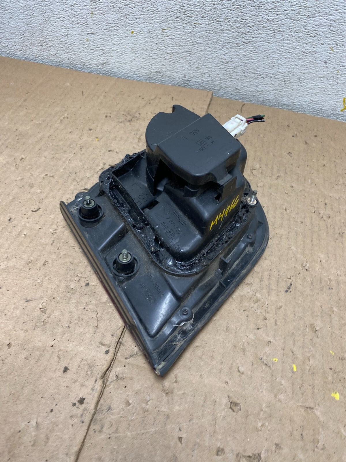 1997 1998 1999 Nissan Maxima Left Driver LH Inner Tail Light Oem M4966 DW8