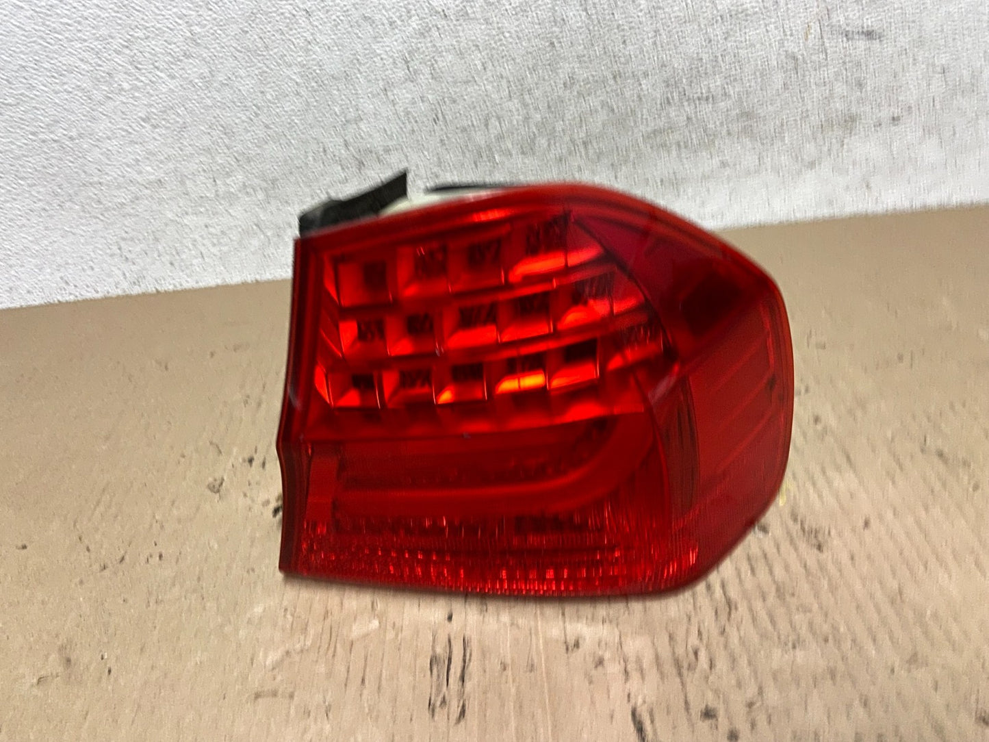 2009 2010 BMW 328i 3 Series Right Passenger RH Side Tail Light AF5934 LK0