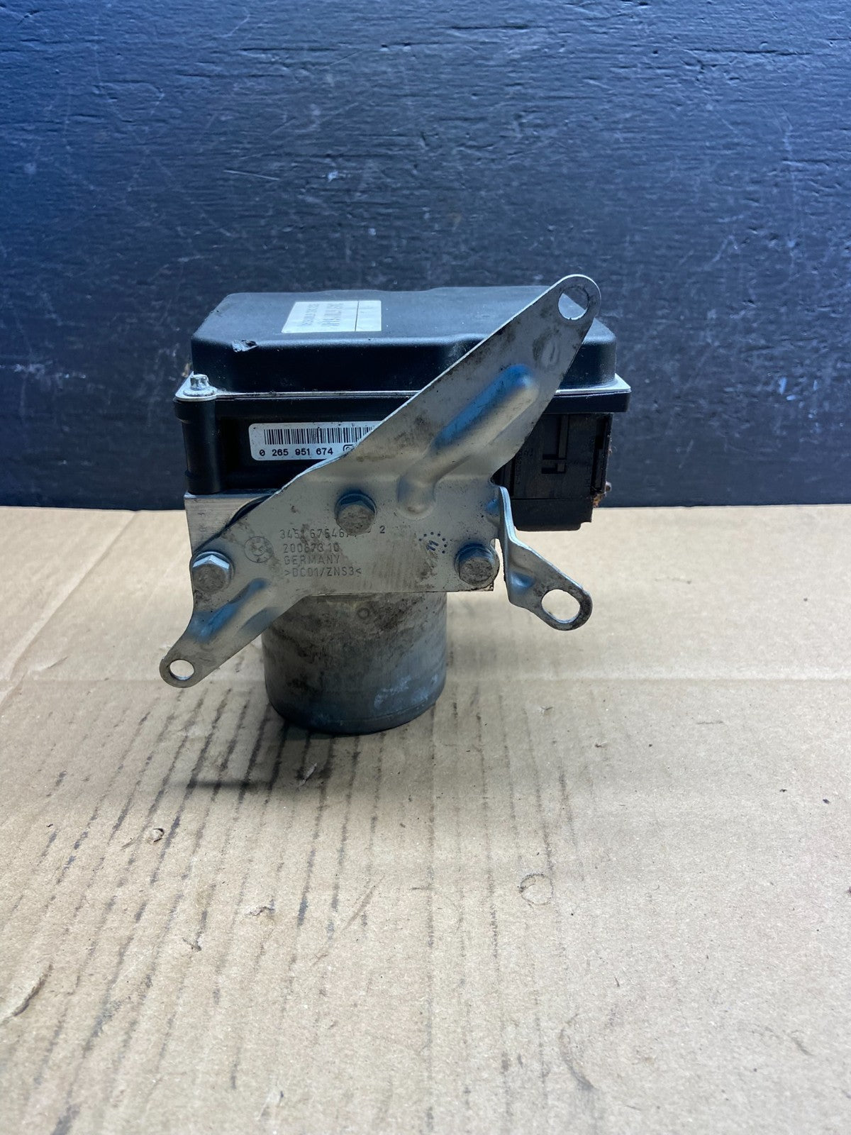 2007 to 2013 BMW 328i ABS Anti-Lock Brake Pump 3451 6780161-01 AD1788 DG2