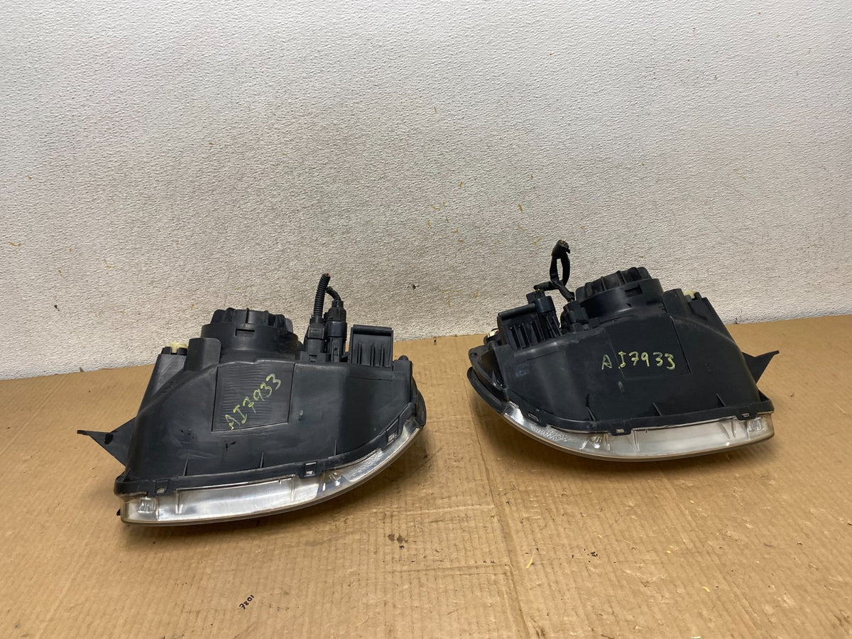 2001-2003 Hyundai Santa Fe Left+Right Headlights Halogen AI7933 DW6