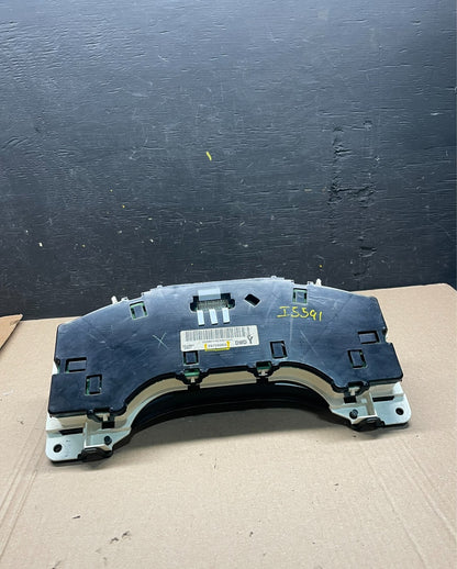2004 to 2007 Chevrolet Express Speedometer Cluster Gauge i5591 OEM DG6