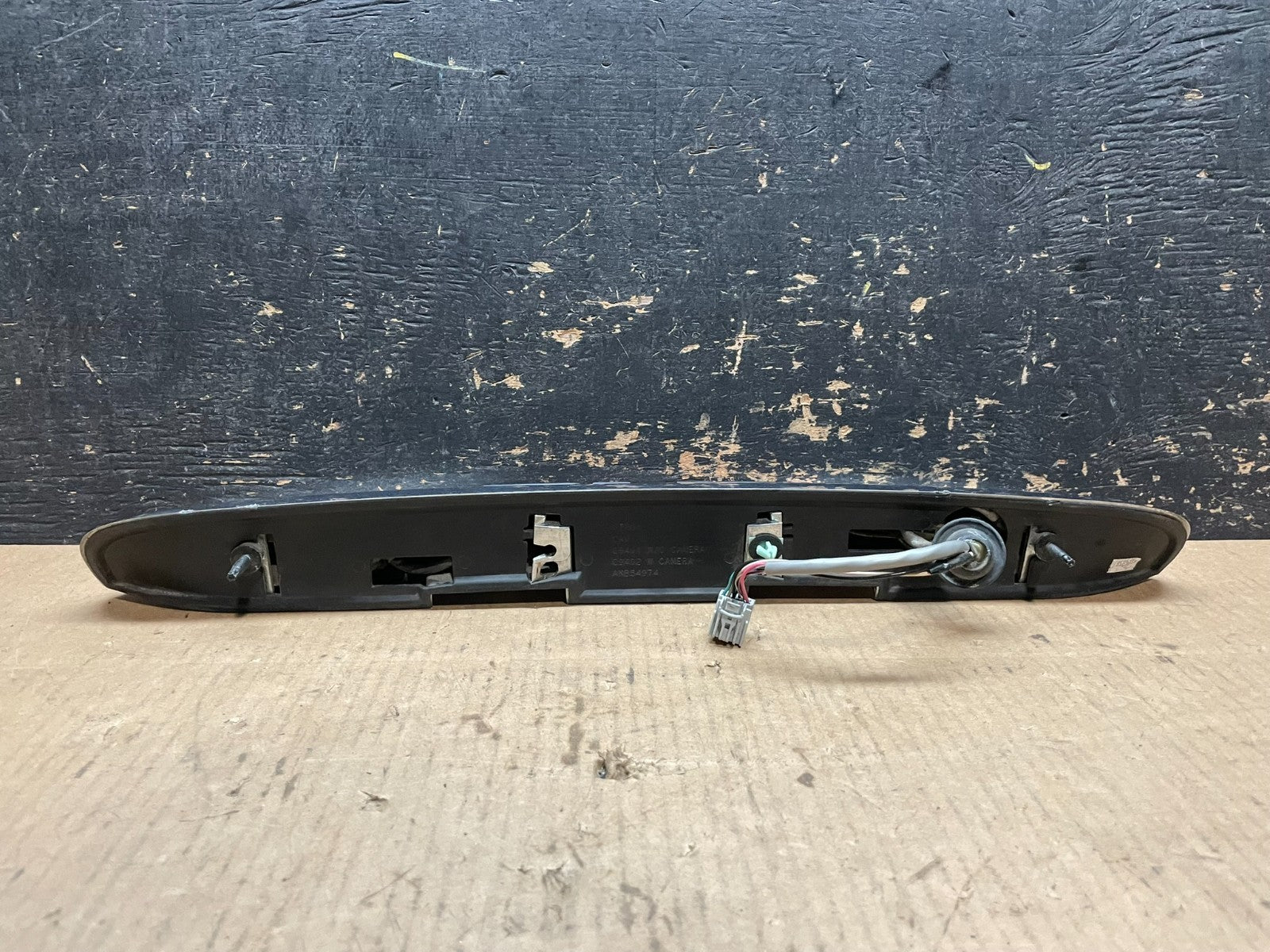 2007-2012 GMC Acadia Chrome Tailgate Rear Finish Molding Back W/Camera AC1875 DG6
