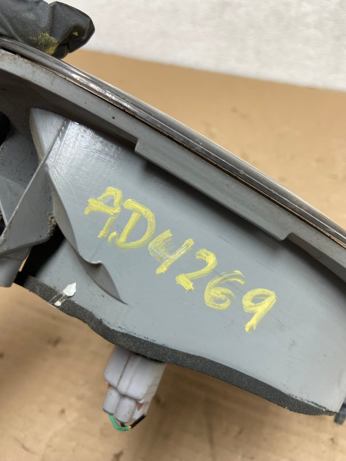 2013 to 2016 Nissan Pathfinder Right Passenger Inner Tail light AD4269 LK9
