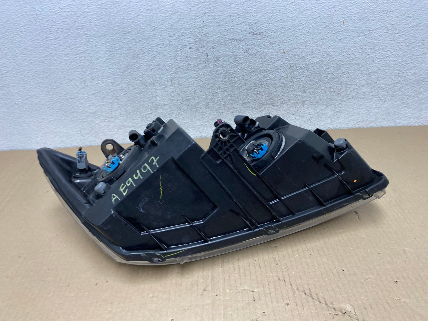 2009 to 2017 Dodge Journey Headlight Left Driver Lh Side Halogen AE9497 LK7