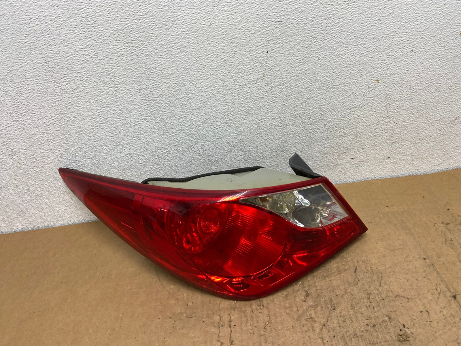 2011 2012 2013 Hyundai Sonata Left Driver LH Side Tail Light AD0540 LK0