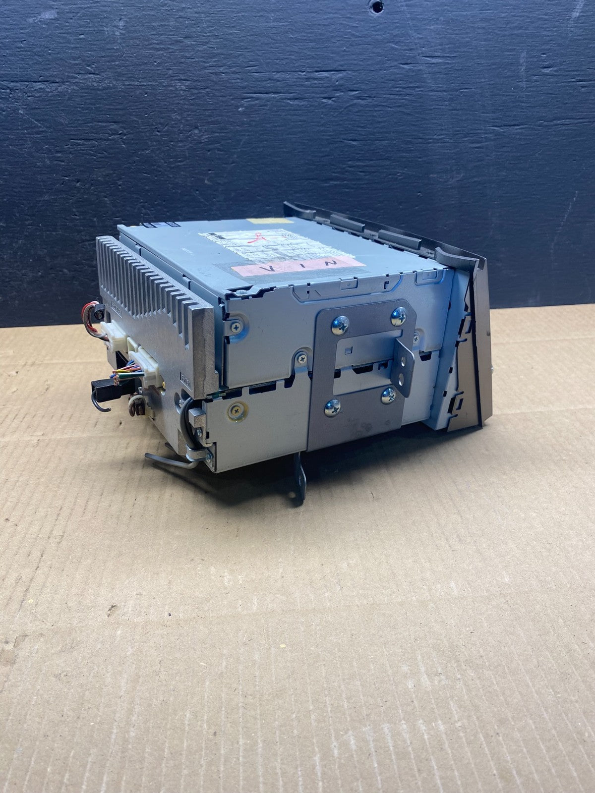 2010 to 2012 Subaru Legacy AM FM CD MP3 Radio Player ad1482 DG2
