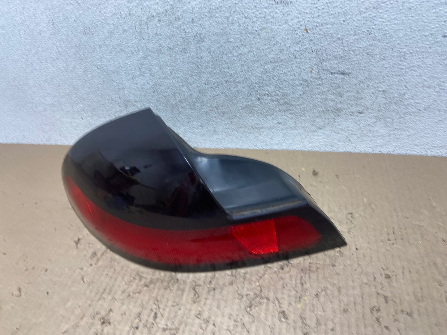 1997 to 2000 Dodge Avenger Left Driver LH Side Tail Light AF7246 LK1