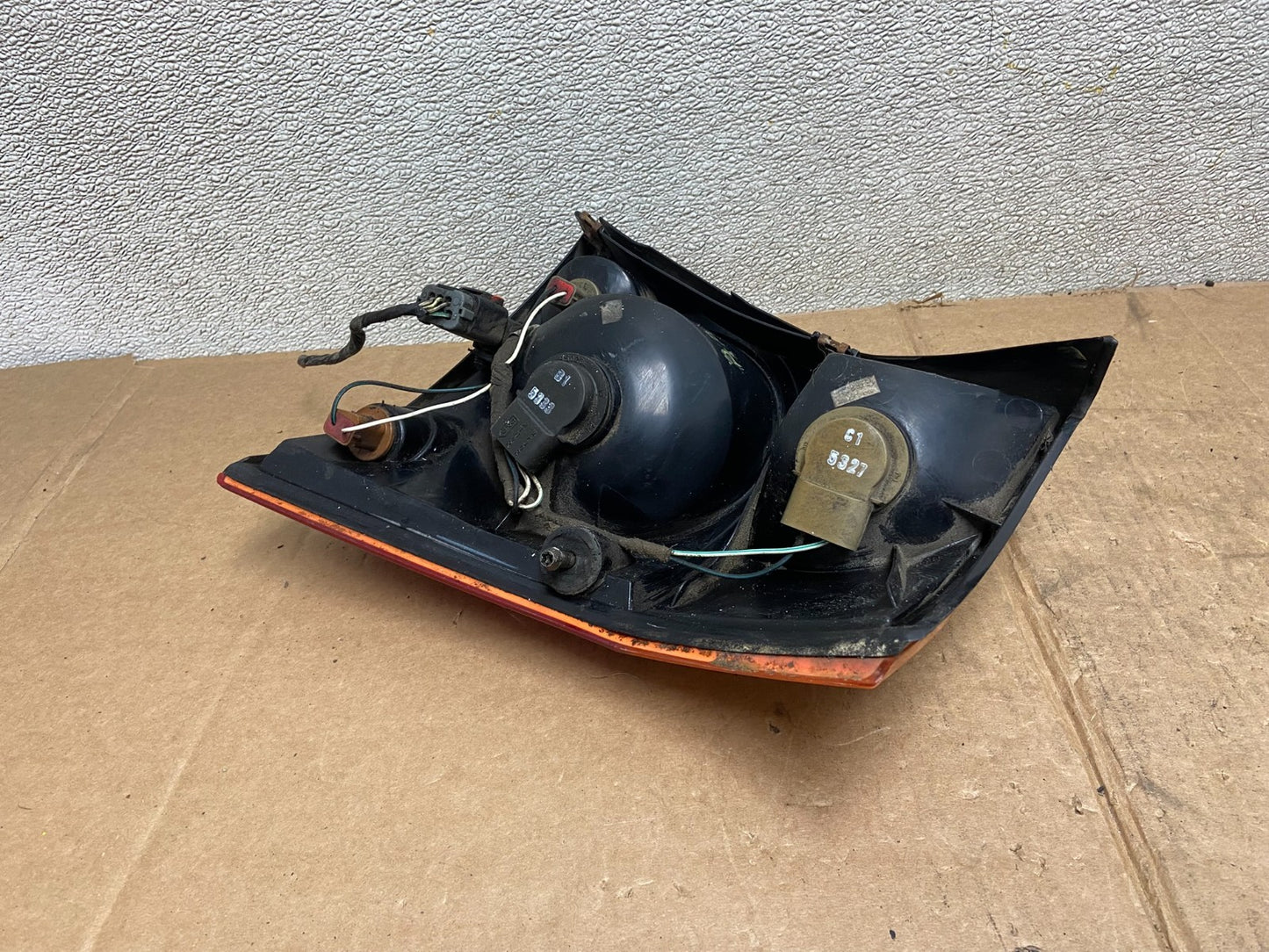 2004 2005 2006 Chrysler Pacifica Left Driver LH Tail Light Oem AA1495 PS4