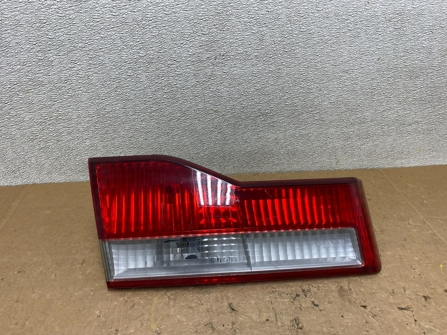 2001 to 2002 Honda Accord Left Driver LH Side Inner Tail Light OEM V6155 DW0