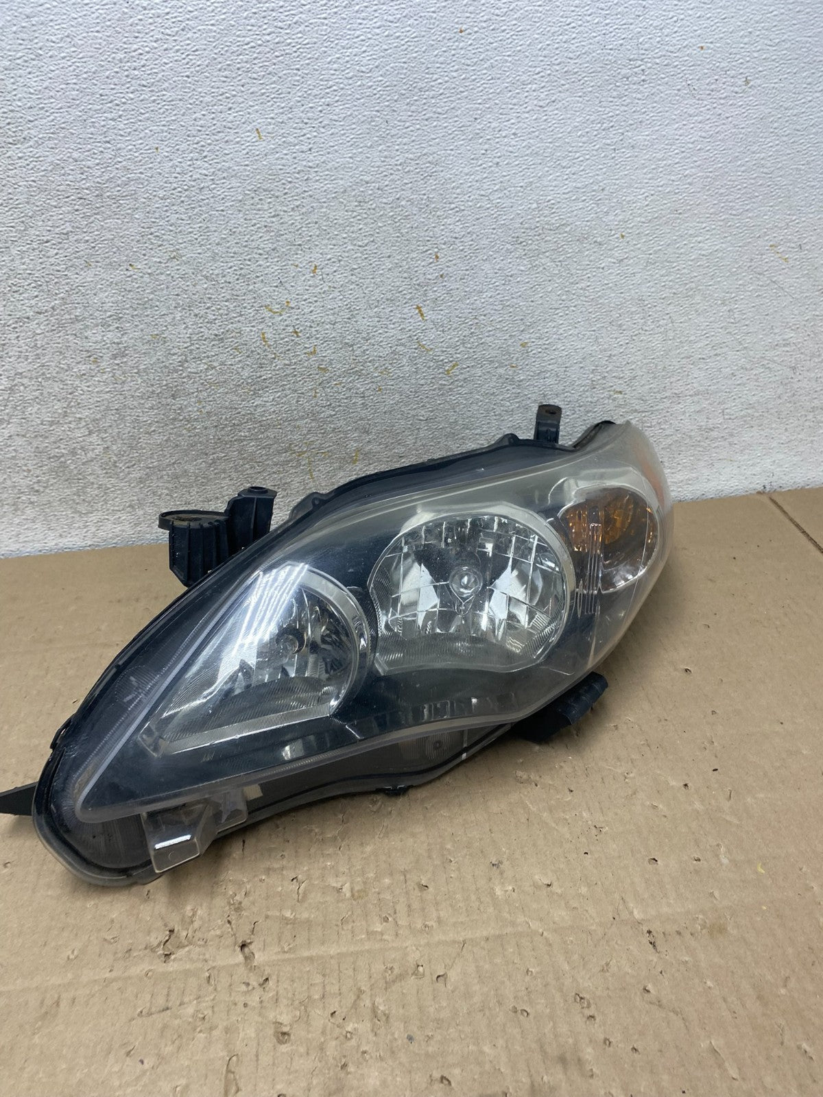 2011 to 2013 Toyota Corolla Left Driver LH Side Headlight AI2274 DW0