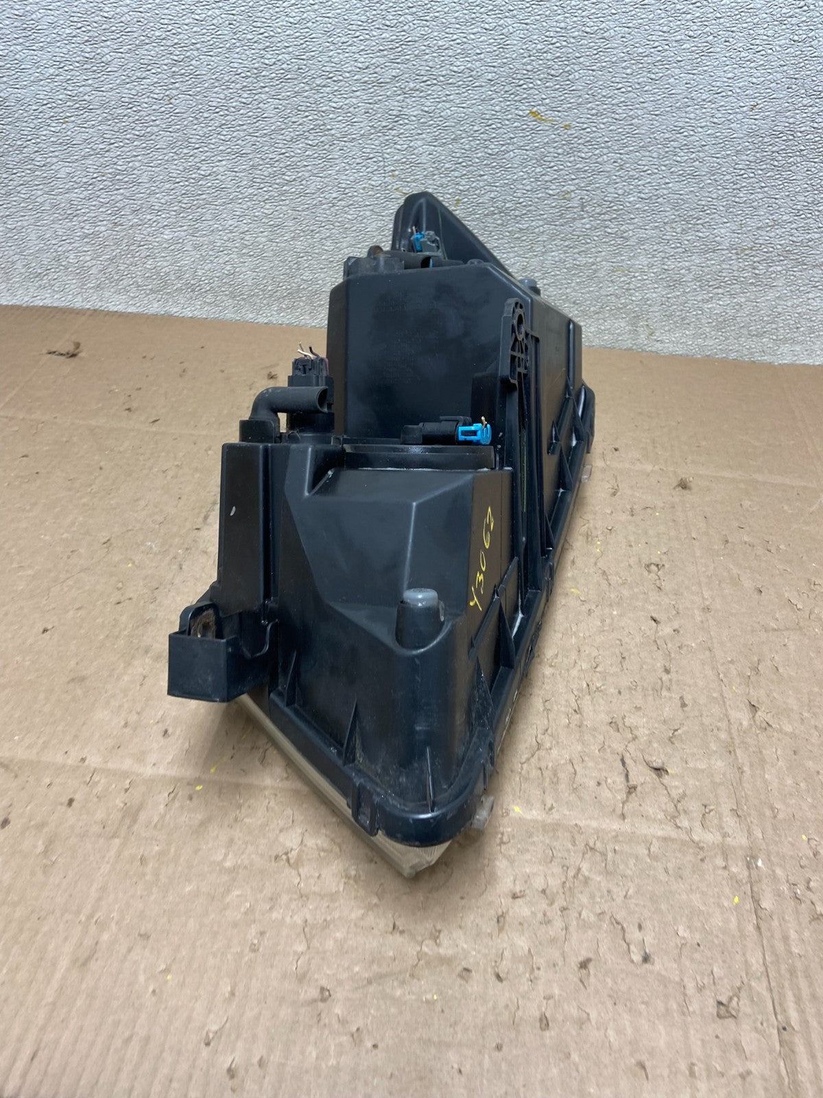 2009 to 2017 Dodge Journey Headlight Right Passenger Rh Halogen Oem Y3062 DW8