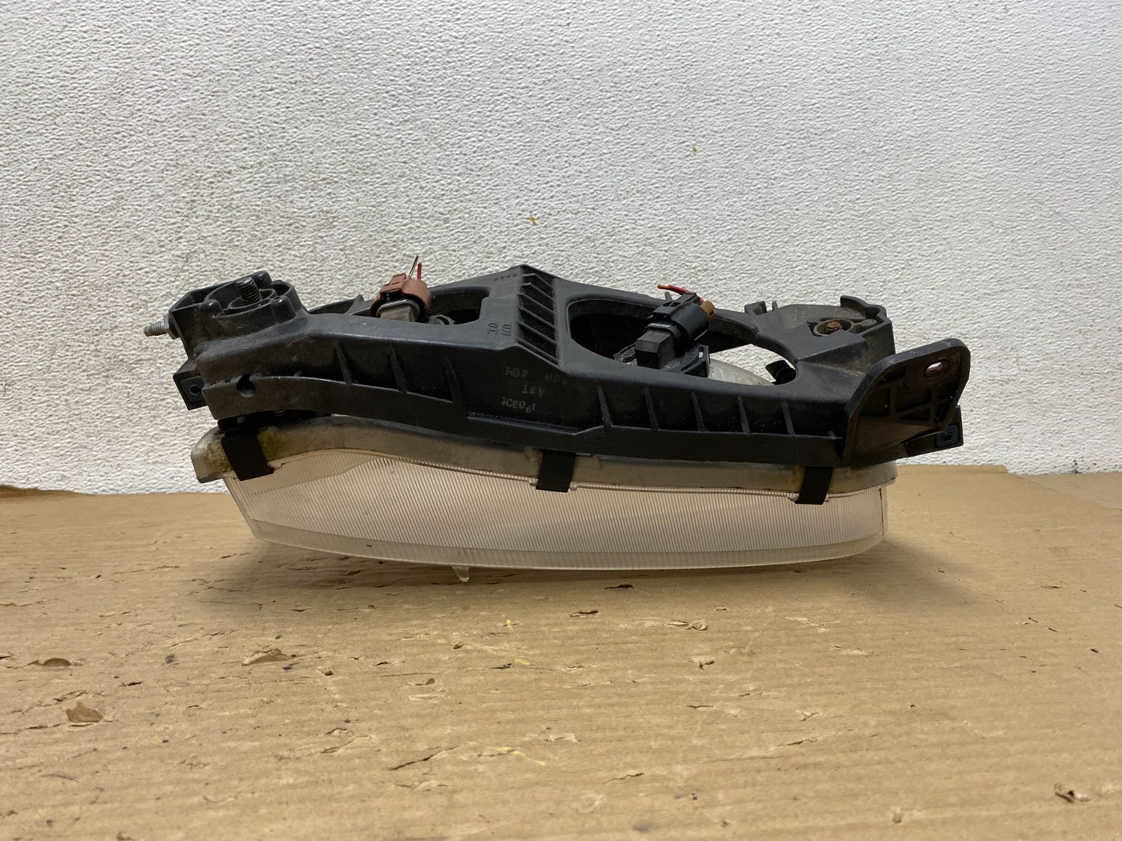 1993 to 1997 Geo Prizm Right Passenger RH Side Headlight AG8326 DW5