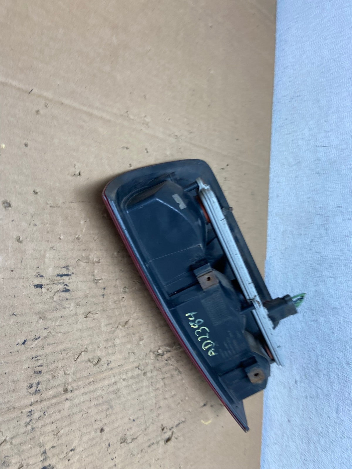 2002 to 2006 Dodge Ram 1500 Left Driver side Tail Light AD2384 LK6