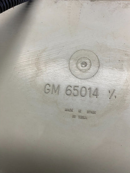 1987 - 1993 Cadillac Allante Center Tail Light License Plate Holder i7440 OEM DG6