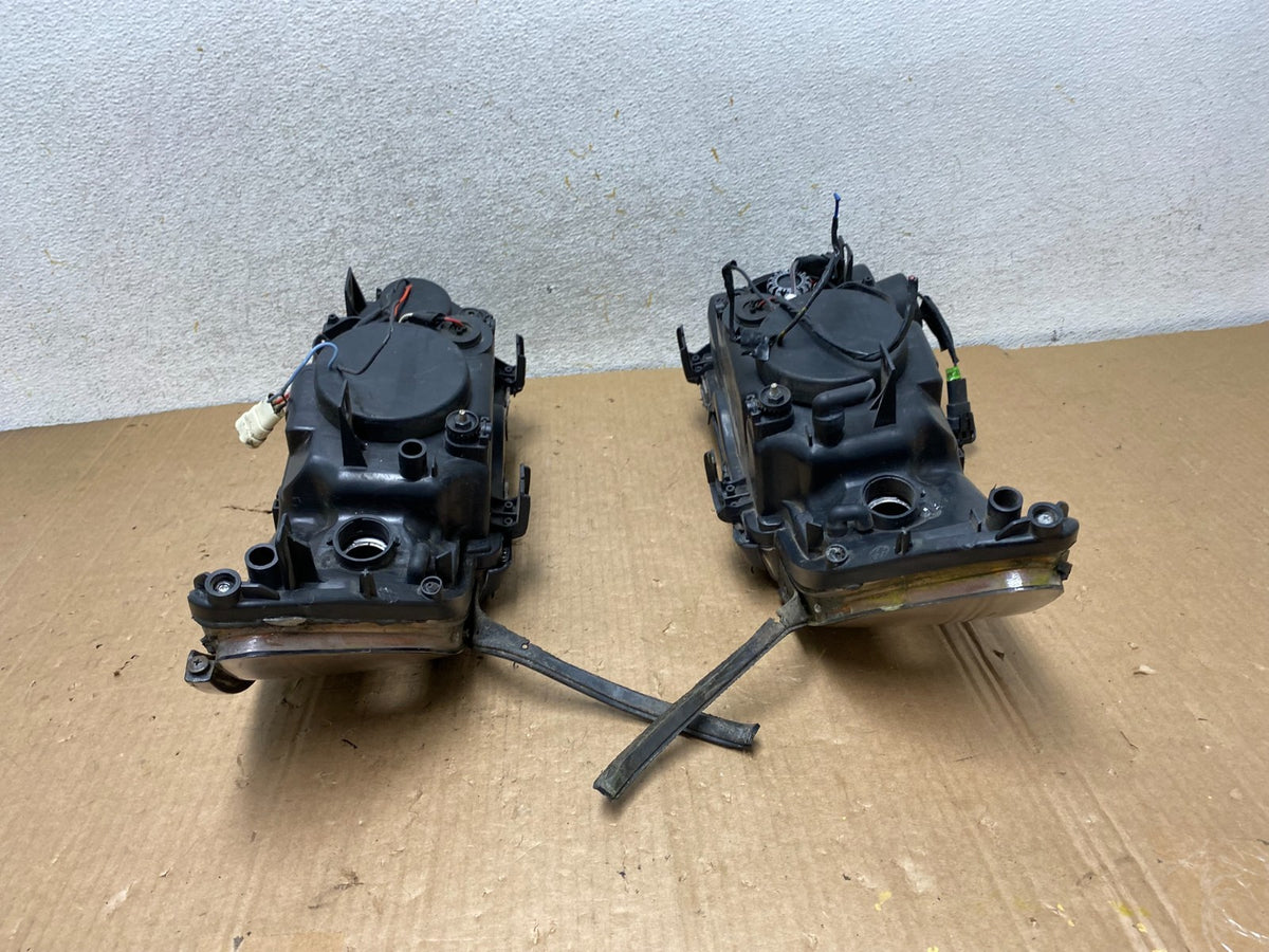 2001-2003 BMW E39 5 Series Left+Right Set LED Headlight AI9038 DW10