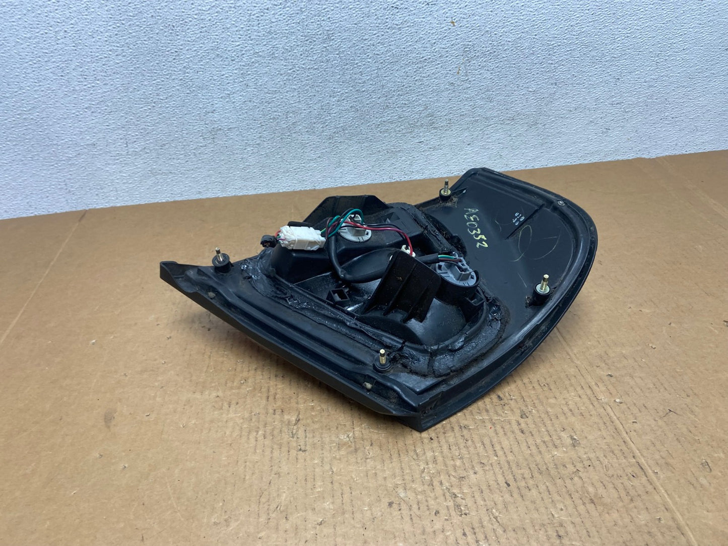 2000 to 2001 Nissan Altima Tail Light Right Passenger Rh Side AG13964