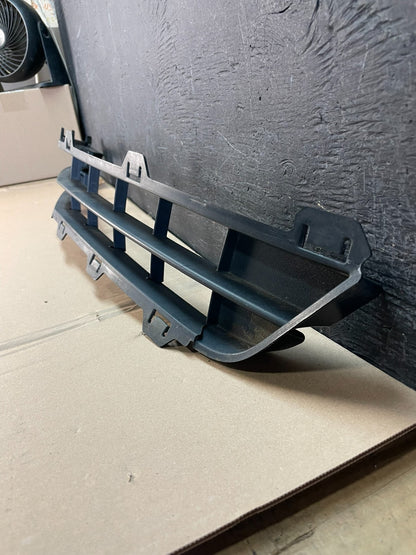 2010 to 2012 Lincoln MKZ Front Bumper Cover Grille Grill AD83091