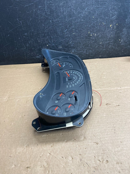 2003 to 2006 Chevrolet Silverado Speedometer Instrument Cluster AF25422