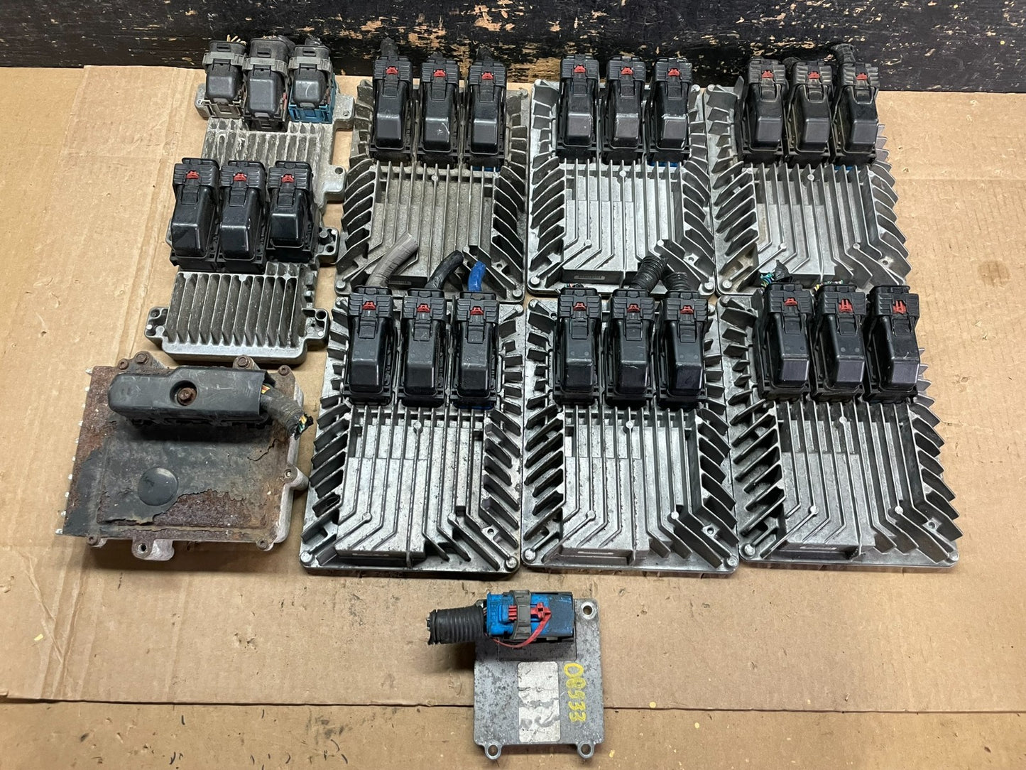 Mix of 10 Chevrolet ECM Engine Computer Module AB31710