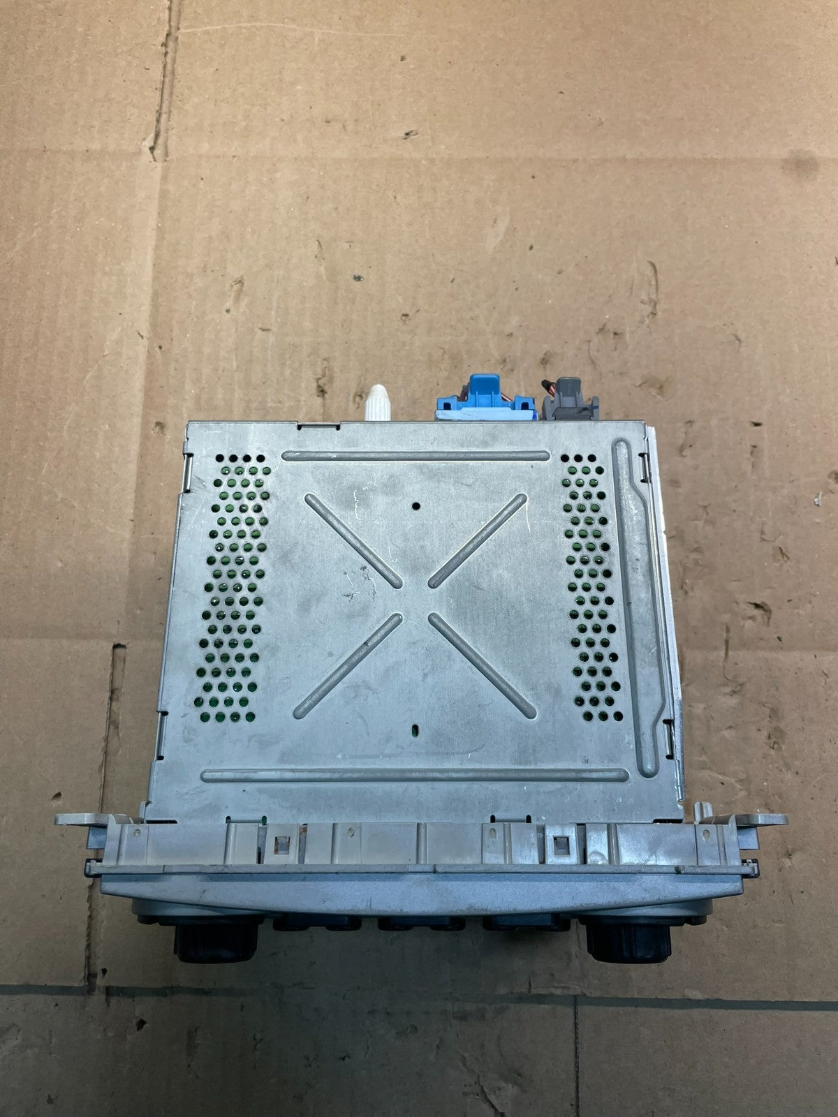 2006 to 2009 Chevrolet Equinox Radio AM/FM CD Player MP3 Audio OEM w1283 DG5