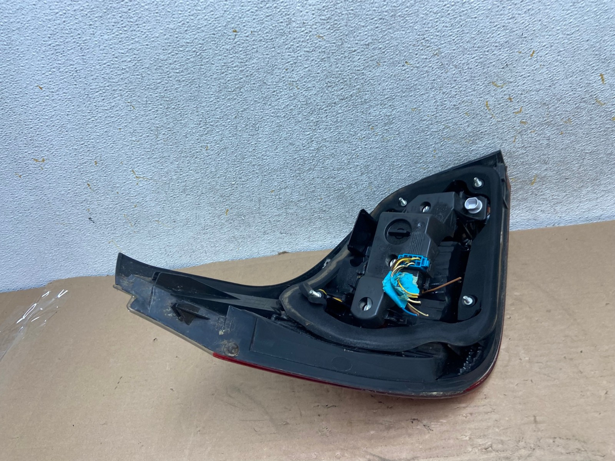 2008 2009 2010 BMW 5 525i 530i Right Passenger Rh Tail Side Light AH9493 LK7
