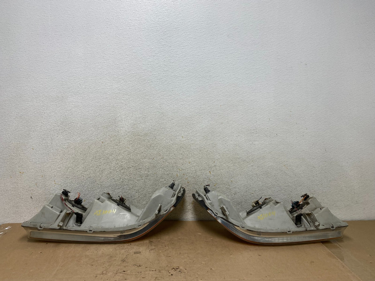 1998 to 2002 Honda Accord Left+Right Set Side Headlights AI1004 DW7