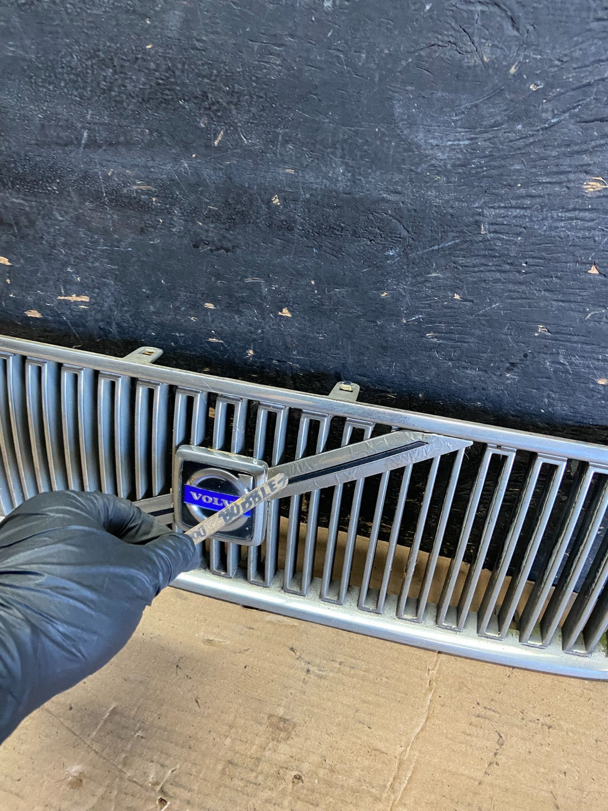 1999 to 2003 Volvo S80 Front Upper Grill Grille OEM R2112 DG4