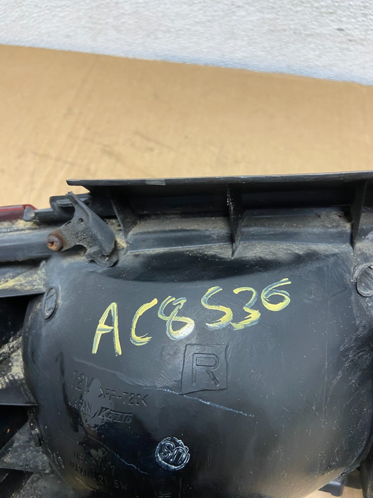 1995 - 1996 Toyota Camry Sedan Right Passenger Tail Light Lamp AC8536 DW7