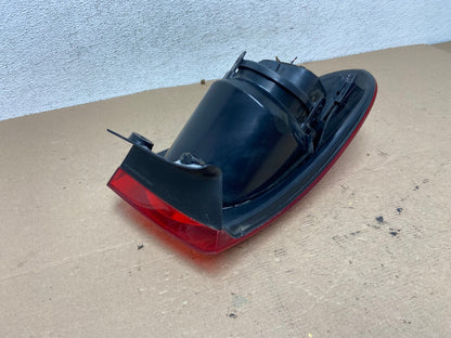 2009 to 2011 Volkswagen Tiguan Right Passenger Side Tail Light AF4732 LK4
