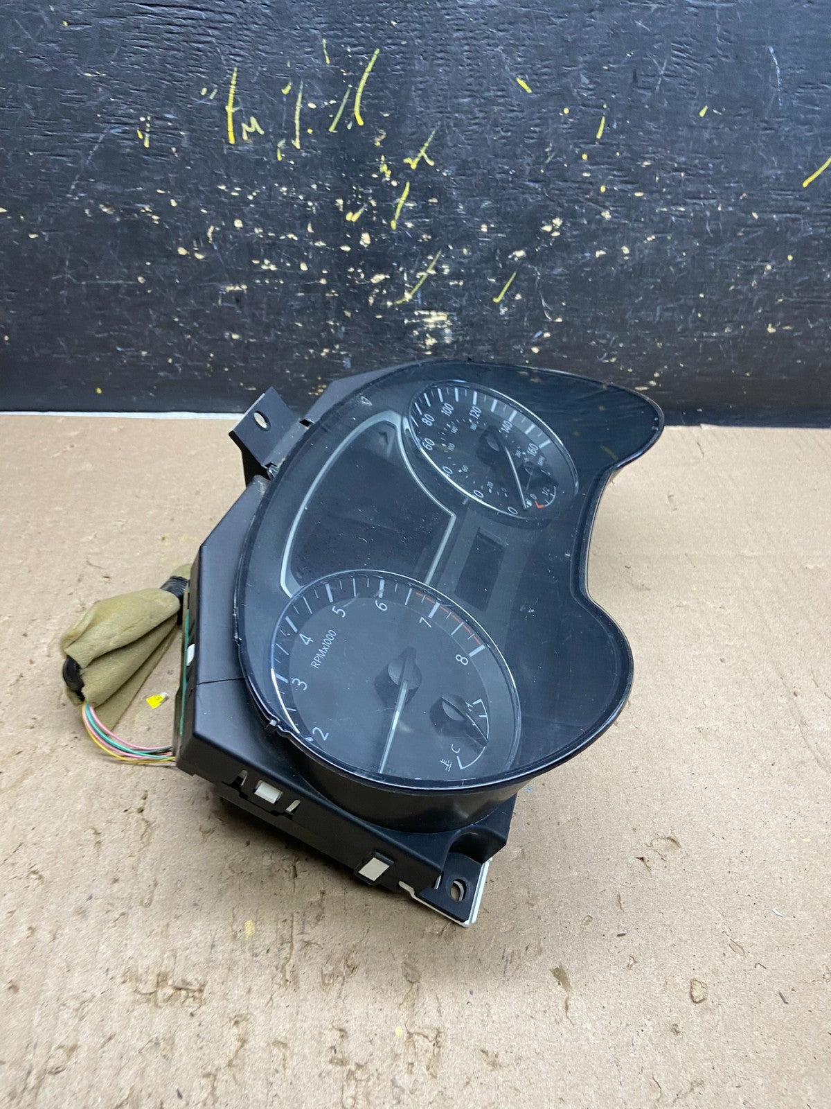 2014 Nissan Pathfinder Xterra Cluster Speedometer Instrument OEM AB5571 DG1