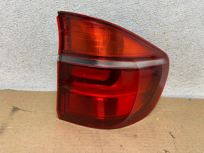 2011 2012 2013 Bmw X5 E70 Right Passenger Side Rh Tail Light AH4442 DW0