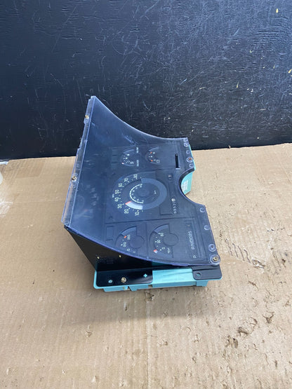 1988 to 1991 Chevrolet C/K 1500 GMC A/T Instrument Gauge Cluster AE20251