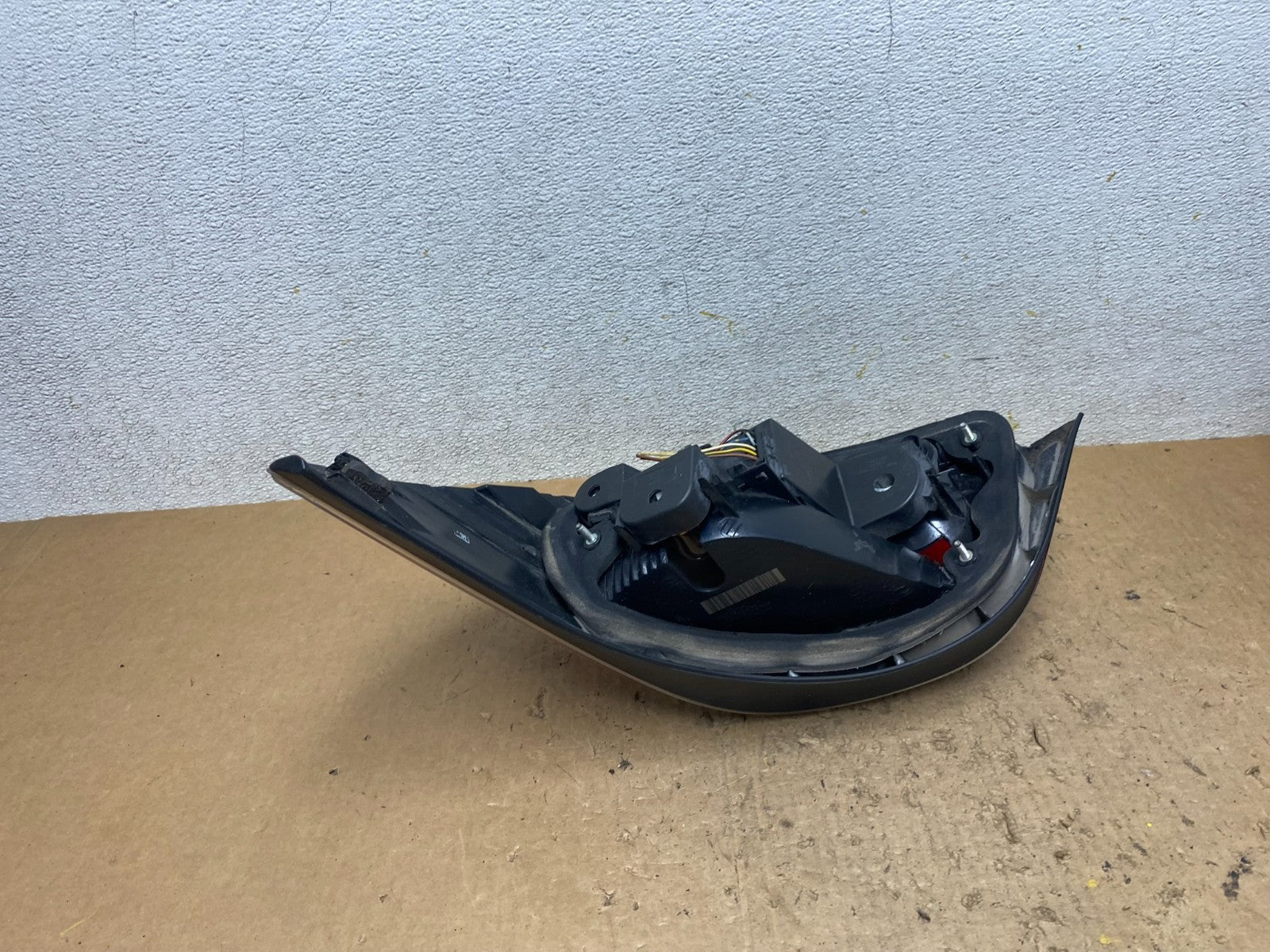 2004 -  2007 BMW 5 Series E60 Left Driver LH Side Tail Light OEM Q8747 DW6
