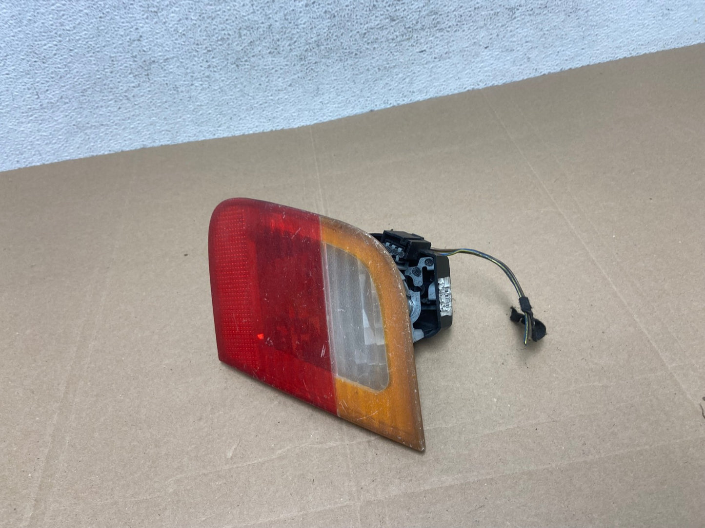 2002 - 2005 BMW 3 E46 Series Right Passenger Inner Tail Light AE4841 LK1