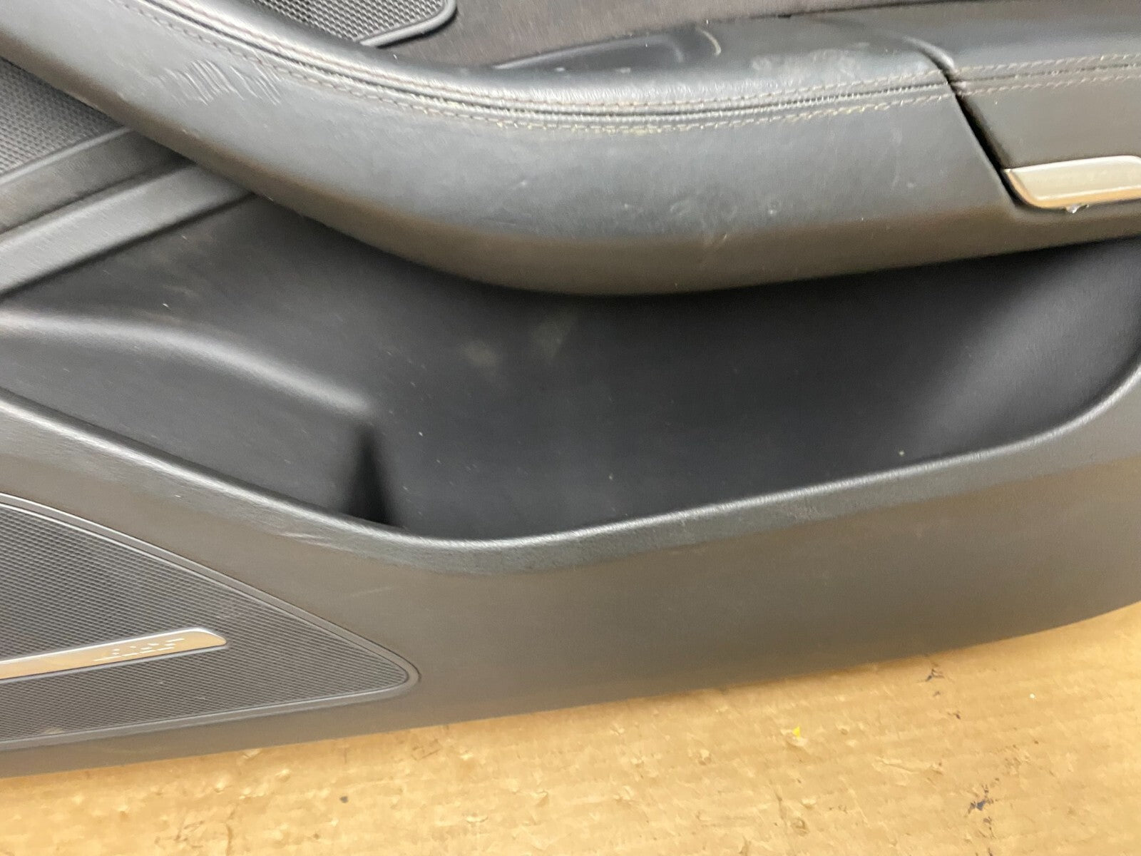 2011 to 2018 Audi A8 Front Right Passenger Interior Door Panel M6926 DG4