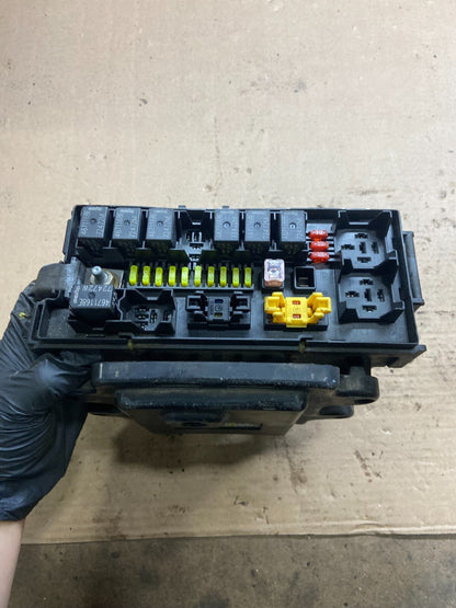 2005 Jeep Grand Cherokee Integrated Power Fuse Box Relay N8931 PS1