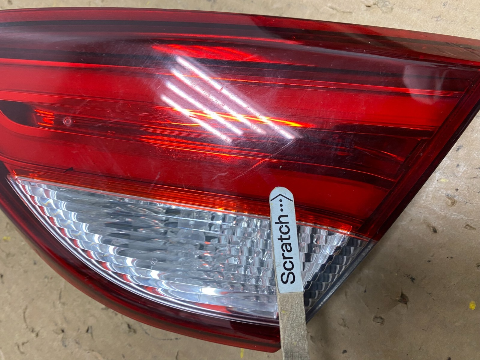 2015 to 2017 Chrysler 200 Sedan Right Passenger Inner Tail Light G9925 KC3