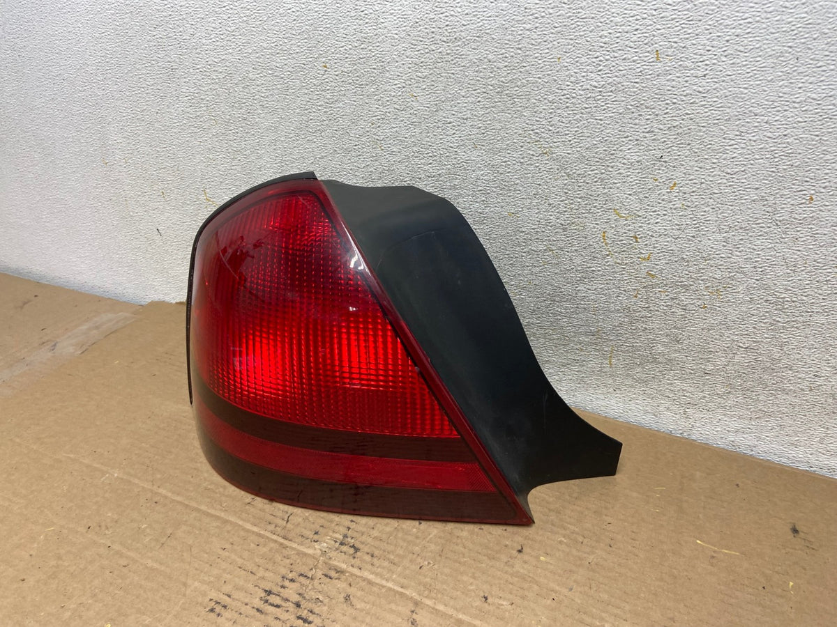 2003-2011 Mercury Grand Marquis Left Driver Lh Side Tail Light AH4161 LK2