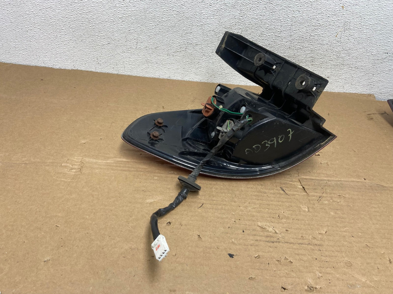 2008 to 2014 Subaru Tribeca Right Passenger RH Side Tail Light AD3907 LK5